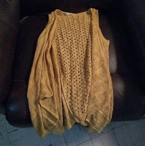 Maurice's sleeveless vest